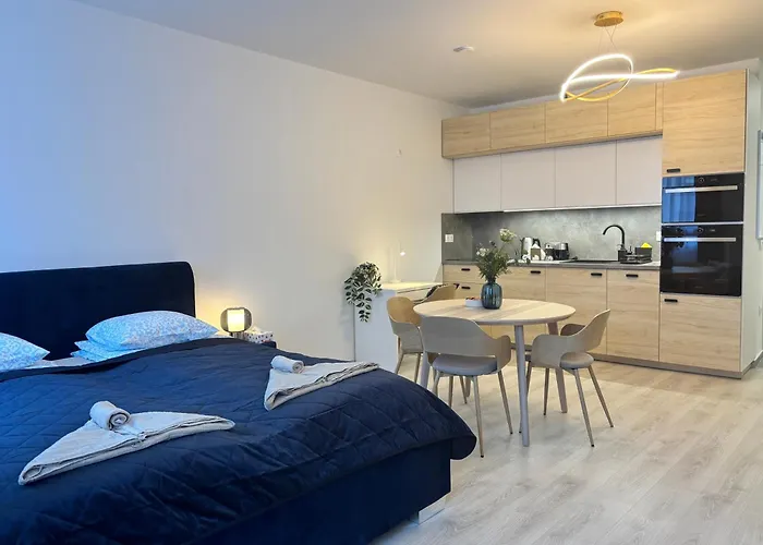 Spirit - Azure Sky With Free Parking Apartment