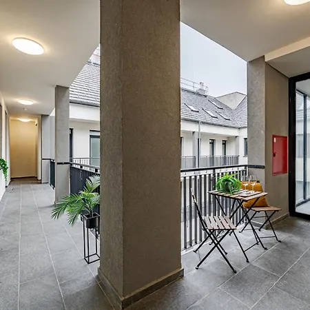 Spirit - Azure Sky With Free Parking Apartman Budapest