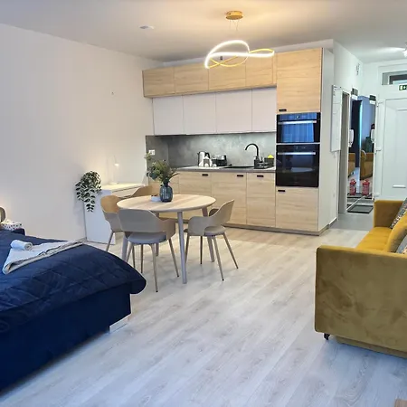Spirit - Azure Sky With Free Parking Apartman