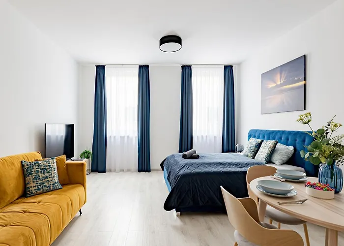 Spirit - Azure Sky With Free Parking *